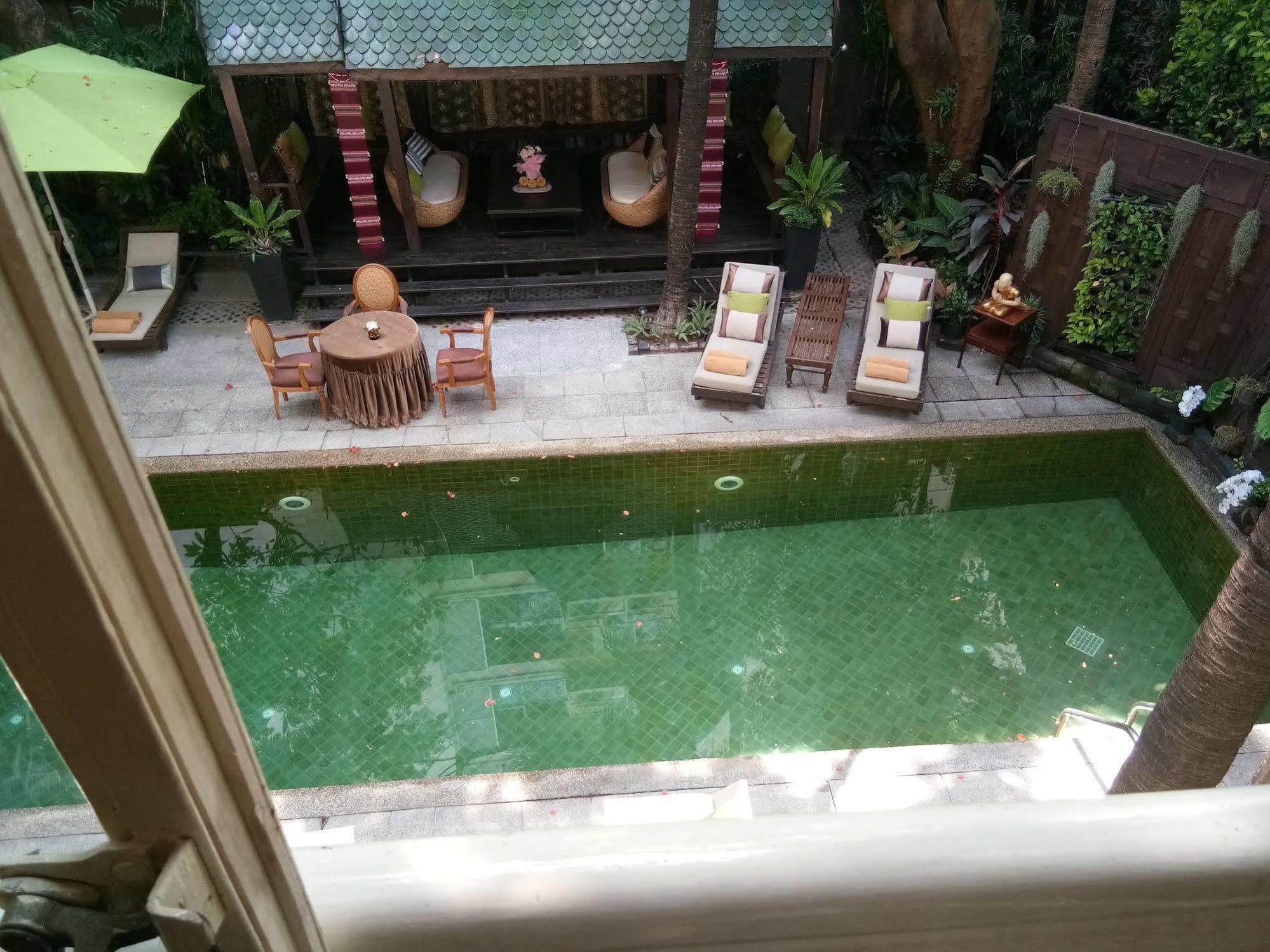 Habitación Doble con vistas a la piscina