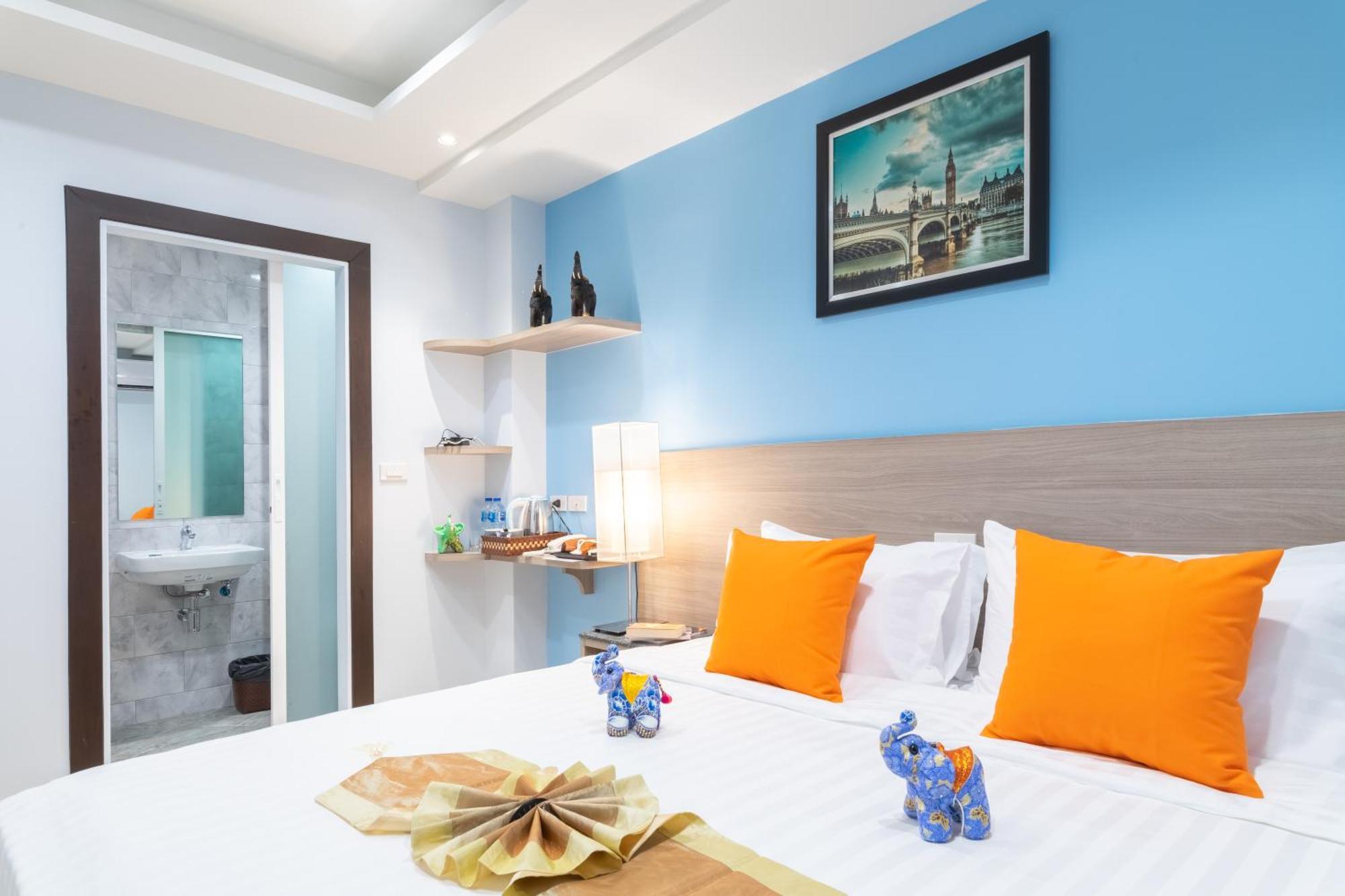 Twin Room,717435451:JPEG