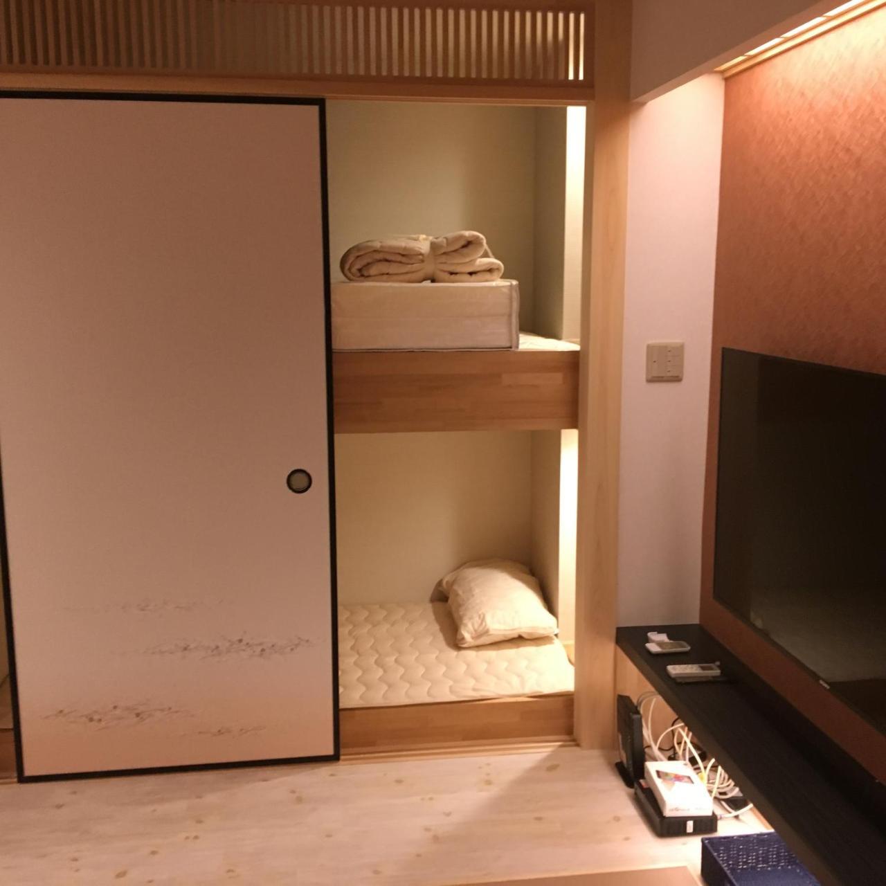 Superior Family Room,725784802:JPEG