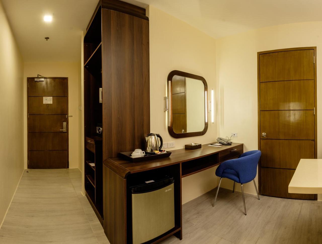 Junior Suite,743702578:JPEG
