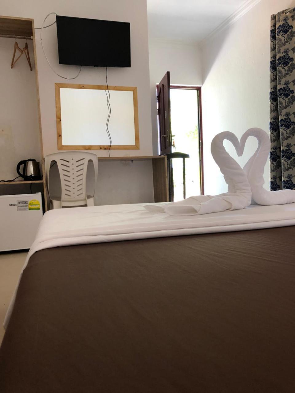 Standard Double or Twin Room,749788709:JPEG