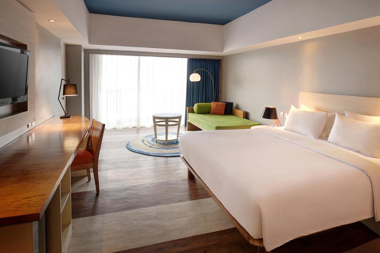 Grand Deluxe Double Room Balcony Single Sofa Bed,752850938:JPEG