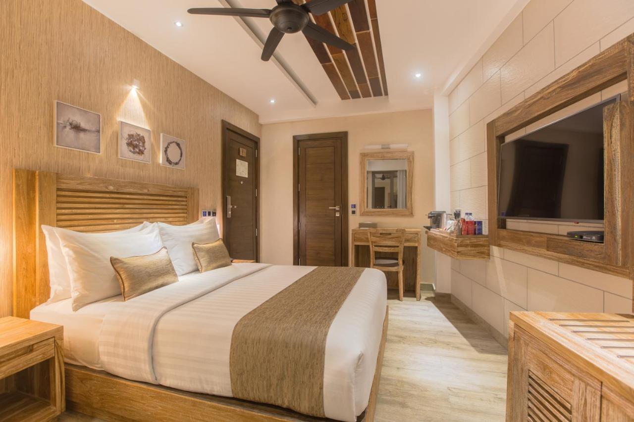 Super Deluxe Double with Ocean View and Balcony (Free Return Airport Transfer),757369933:JPEG