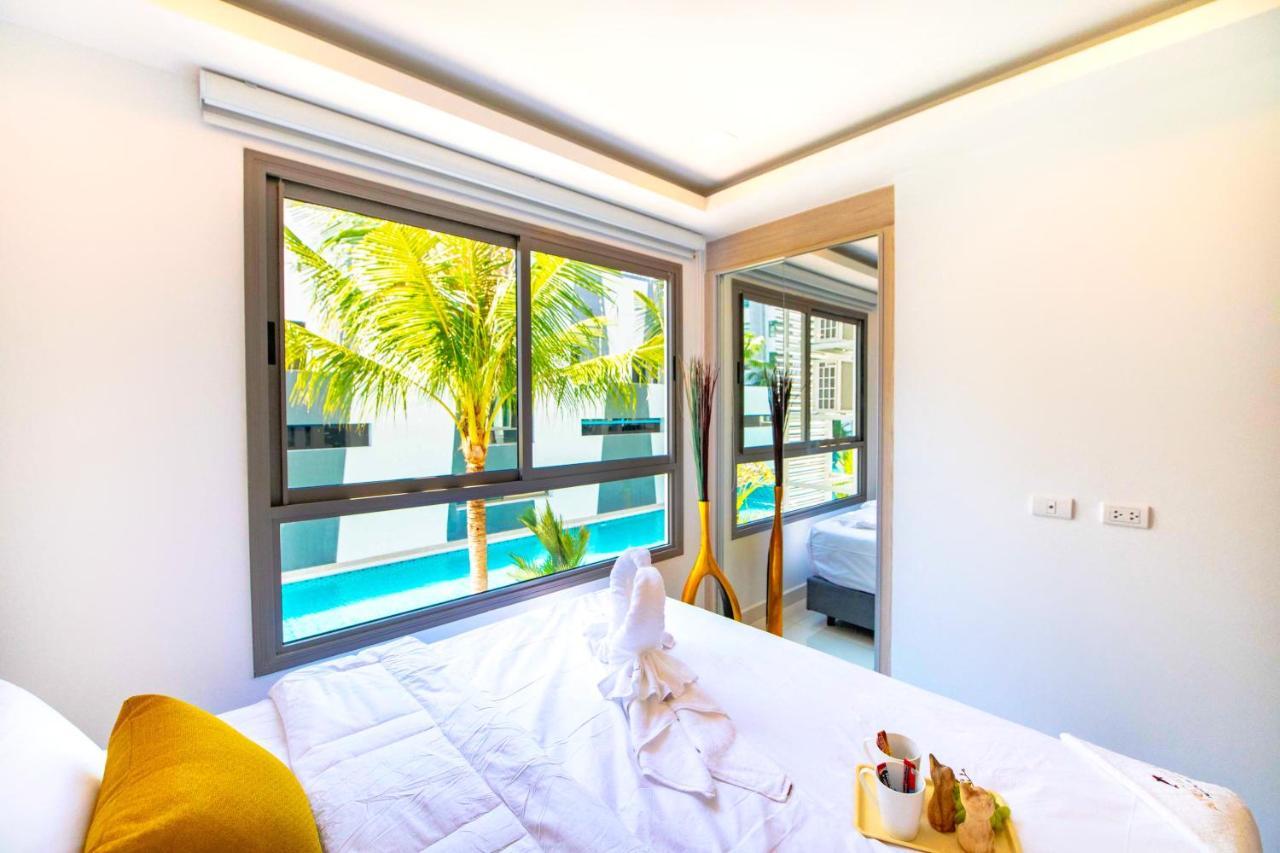 Suite Pool View
