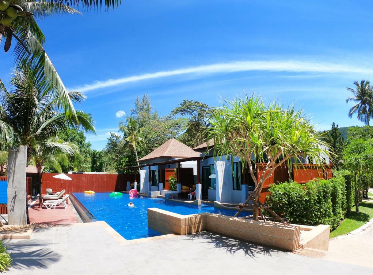 Beach Front Pool Access,1377493580:JPEG