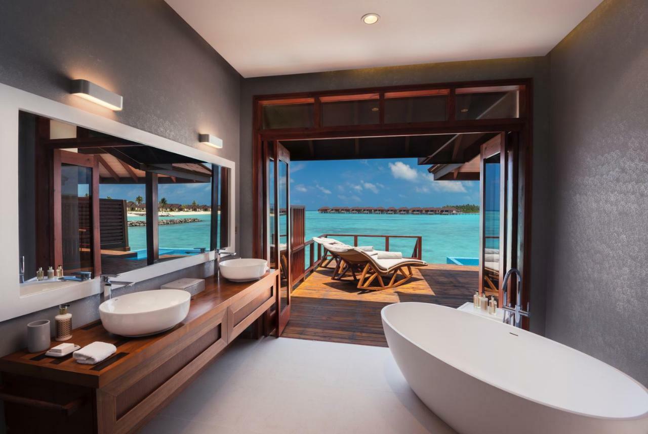 Water Villa with Pool,814686683:JPEG