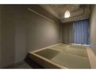 Japanese-Style Room
