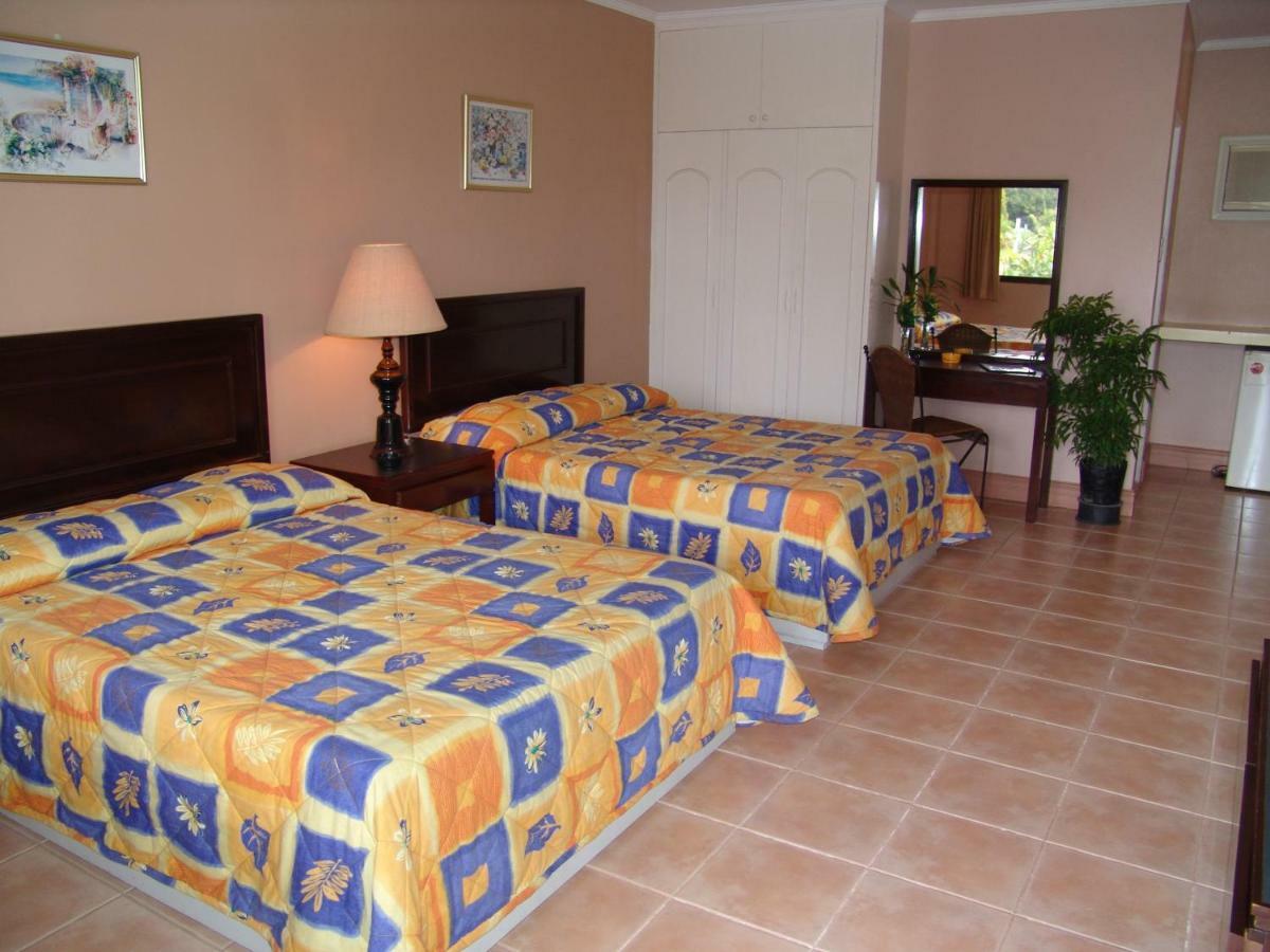 Family Room,843096113:JPEG