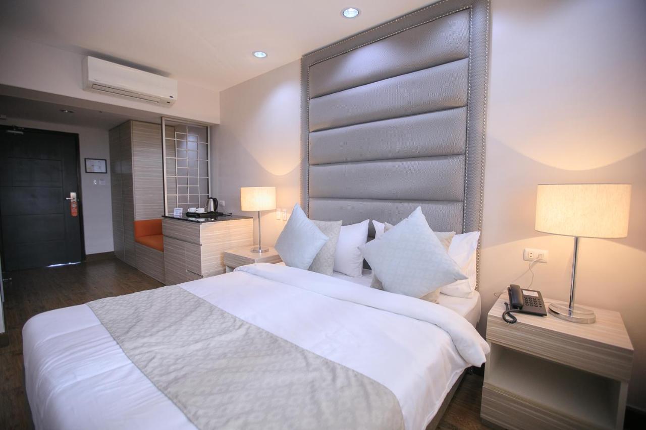 Premier Standard,933887317:JPEG