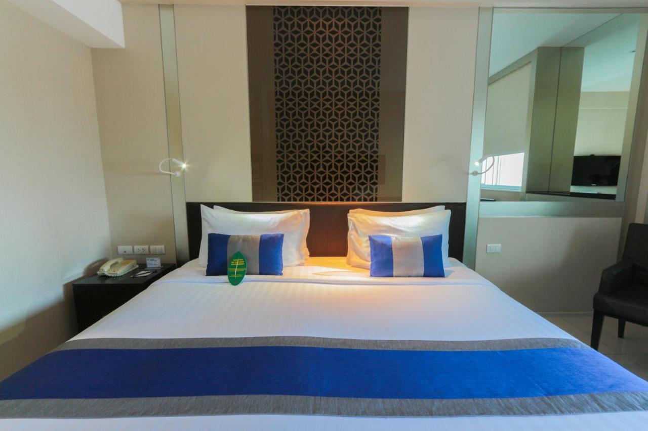 Premier Room,938428717:JPEG