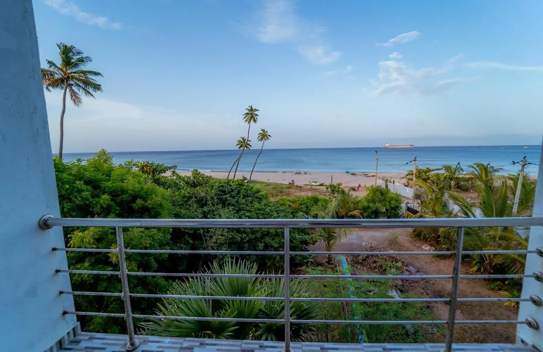 Liyonaa Beach Hotel-1