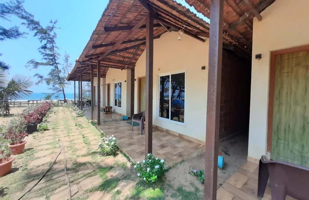 Trippr Gokarna - Beach Hostel-1