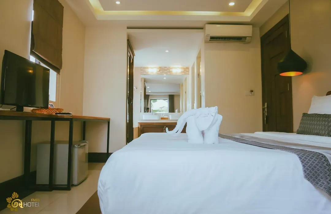 Hotel Five.S-1