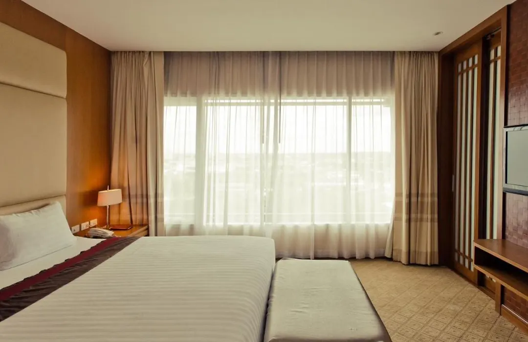 Sunee Grand Hotel And Convention Center-1