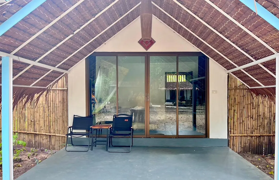 Long Beach Club Krabi-1