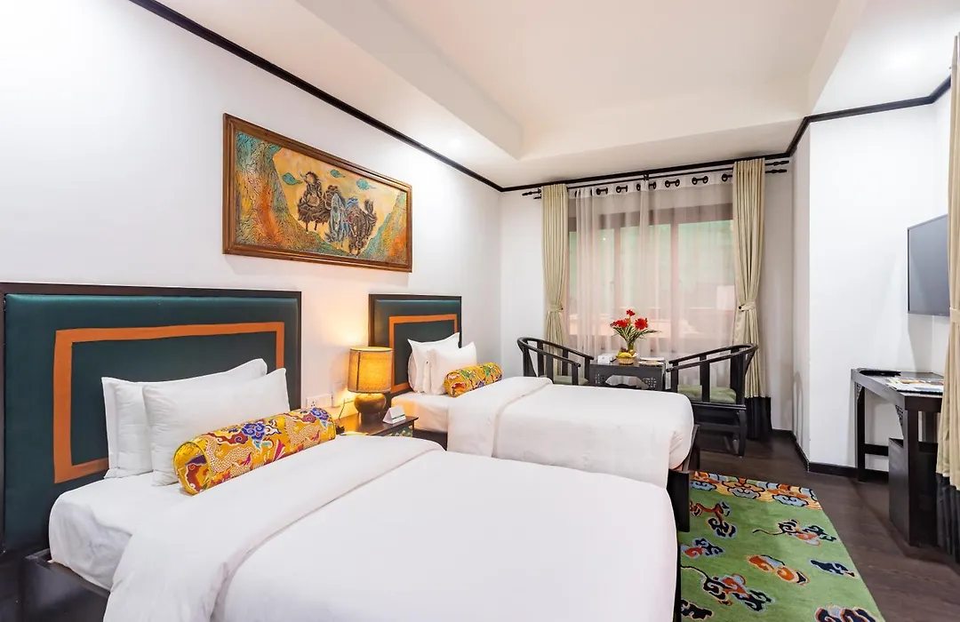 Hotel Lo Mustang-1