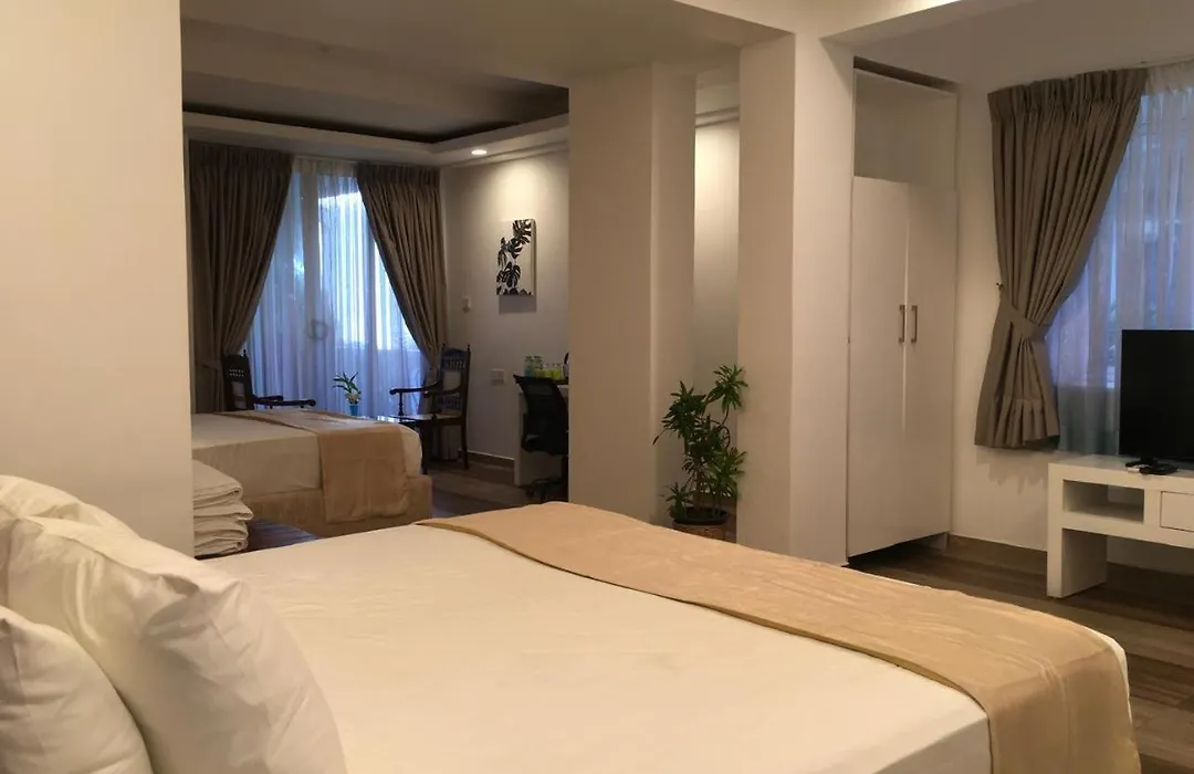 Lavinia Bay Beach Hotel-1