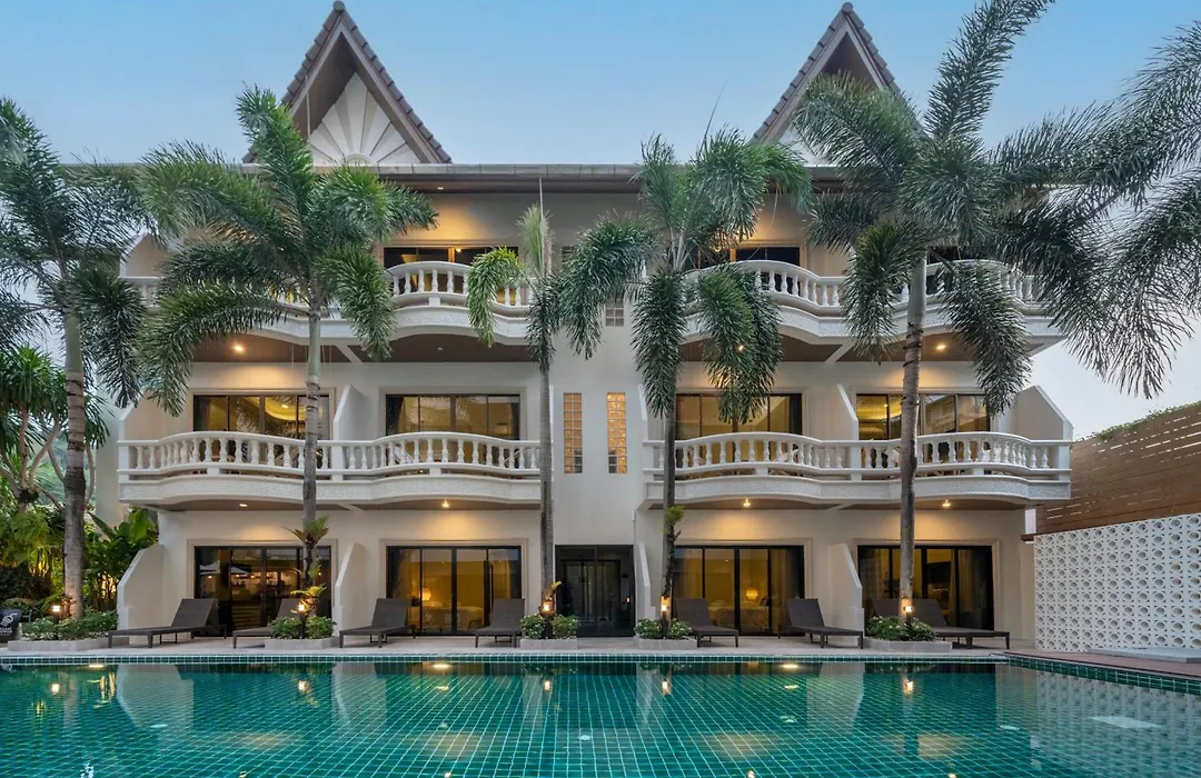 Buasri Boutique Patong-1