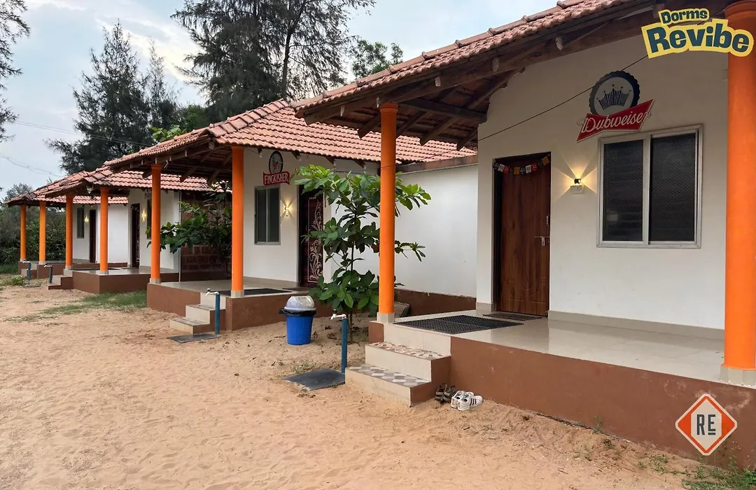 Revibe Beach Hostel Gokarna-1