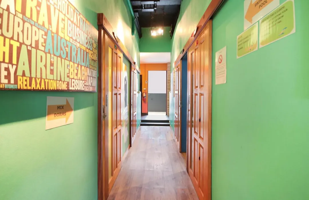 OYO 1074 Fin Hostel-1