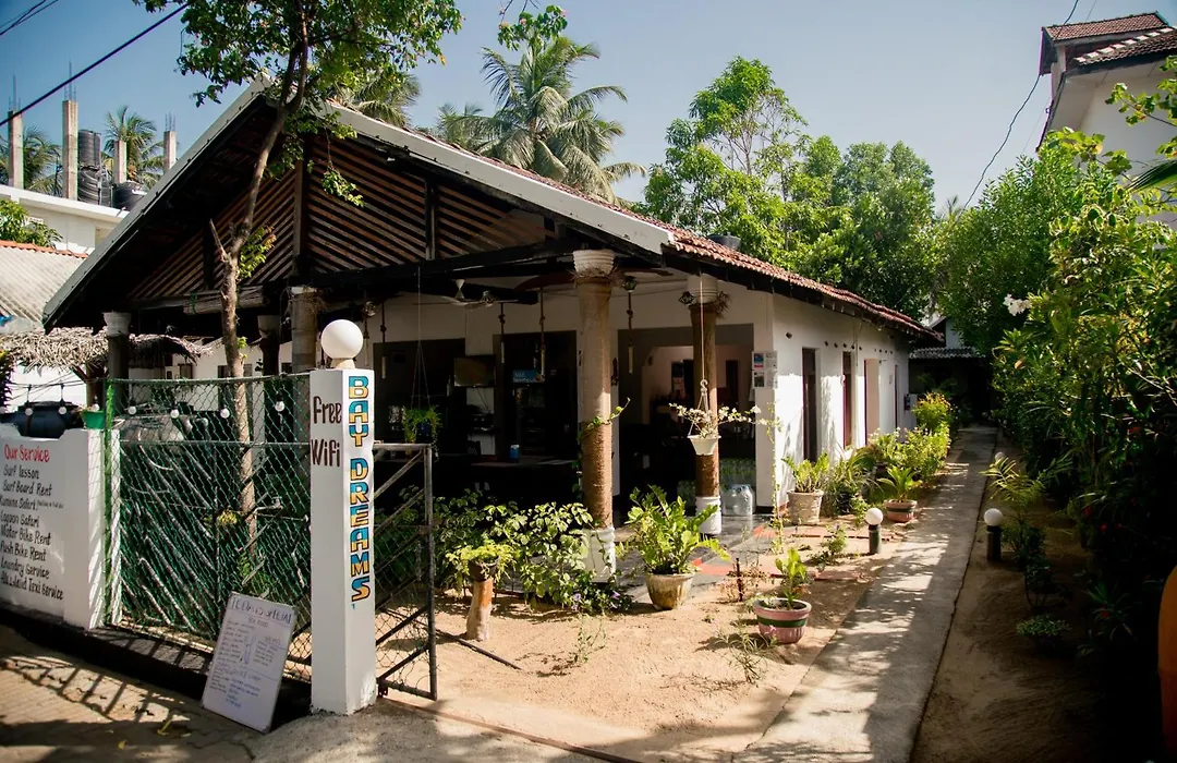Bay Dreams Beach Hotel & Surf Camp-1