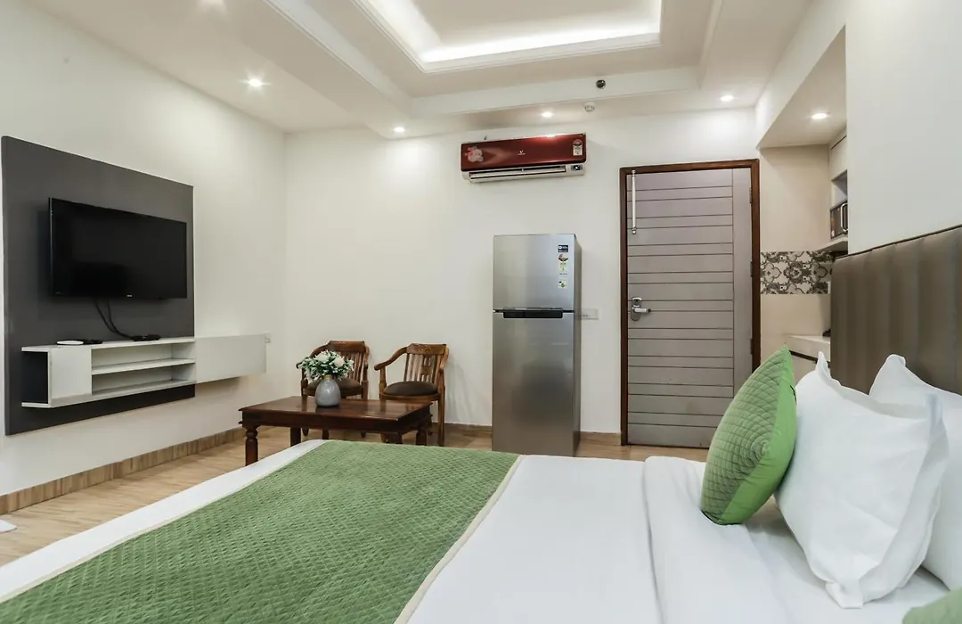 Red Rose Homestay - Rooms With Kitchenette-1