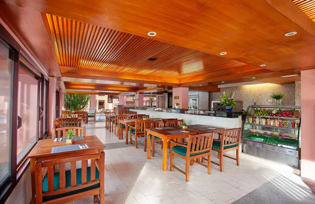 Seaview Patong Hotel-1