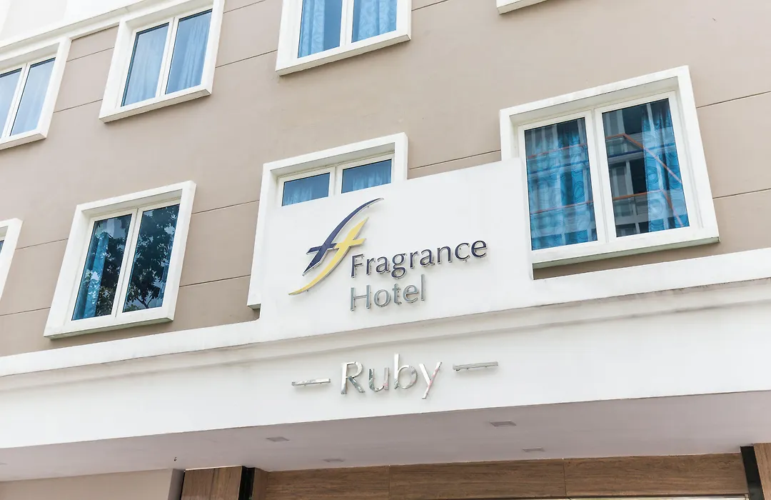 Ibis Budget Singapore Ruby-1