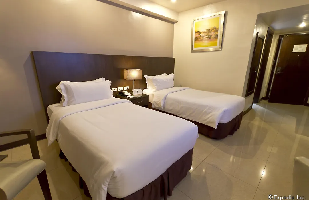 Mandarin Plaza Hotel-1
