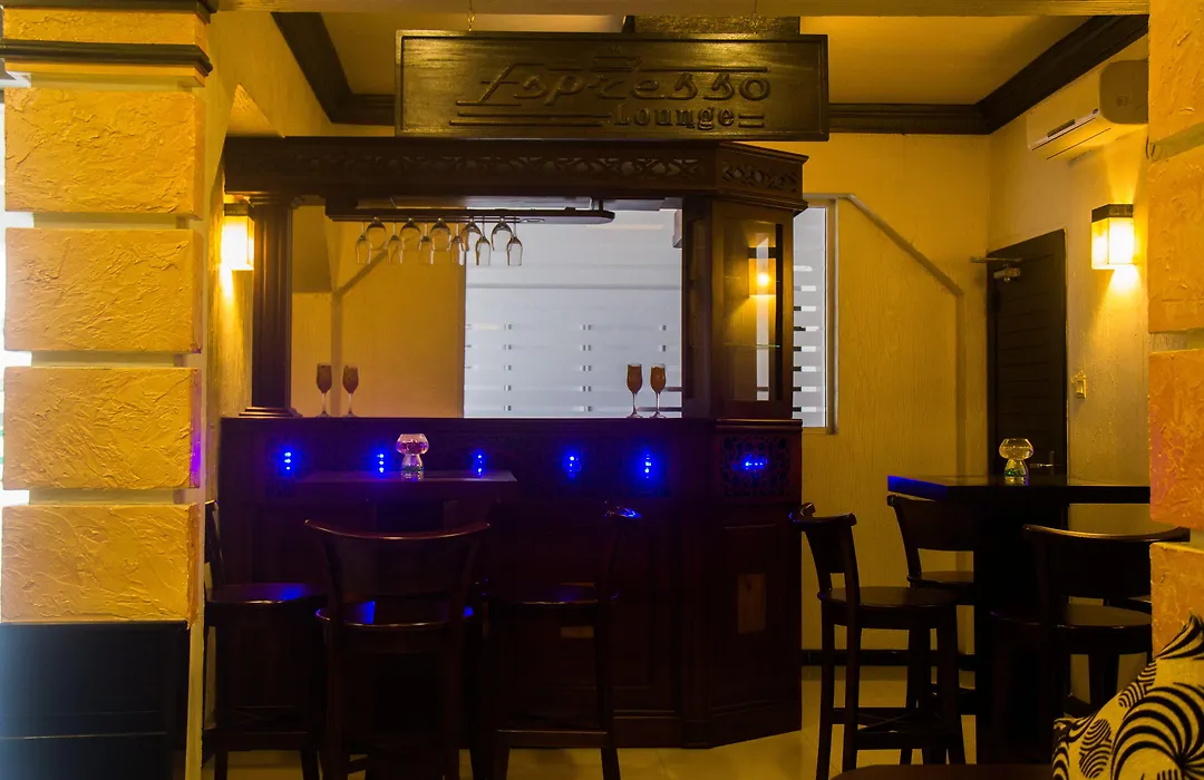 Ceylon City Hotel, Colombo-1