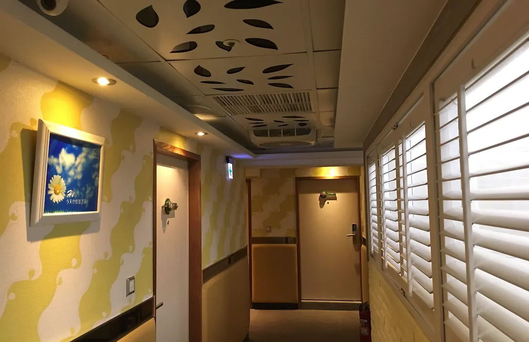 R8 Eco Hotel-1