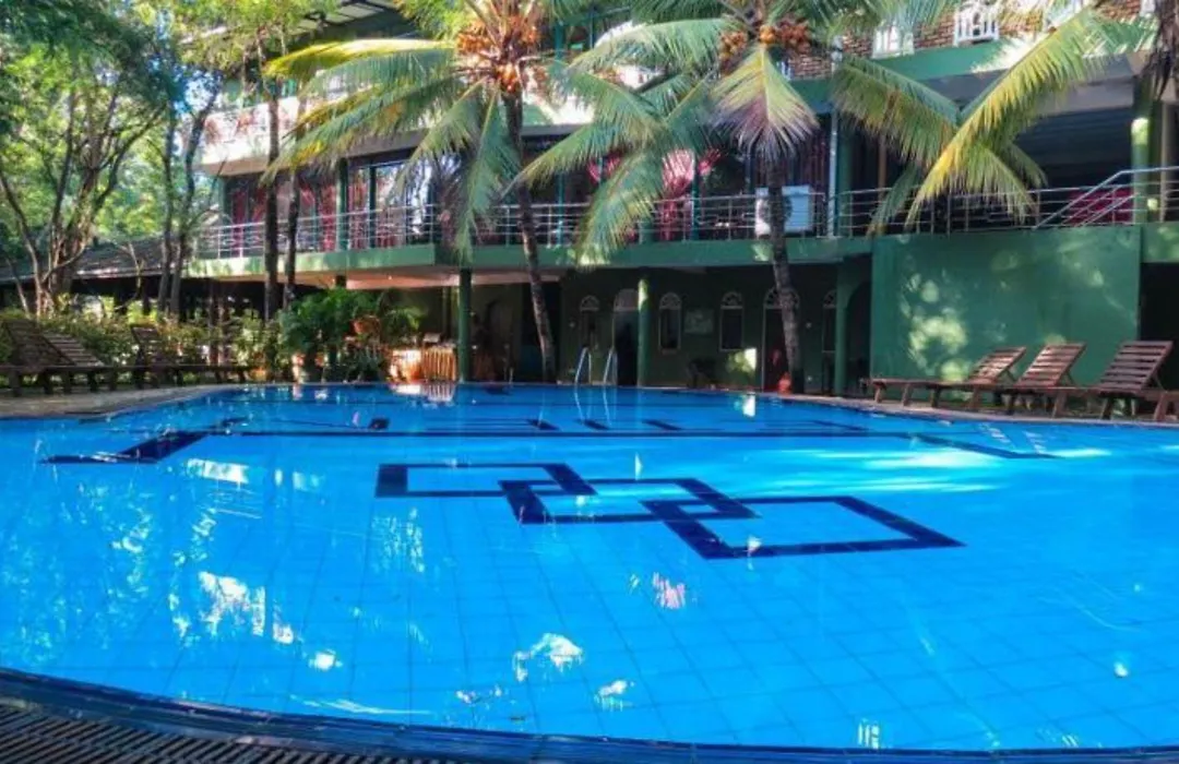 Hotel Eden Garden-1