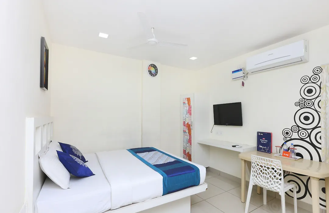 Fabhotel Colors Service Apartment-1