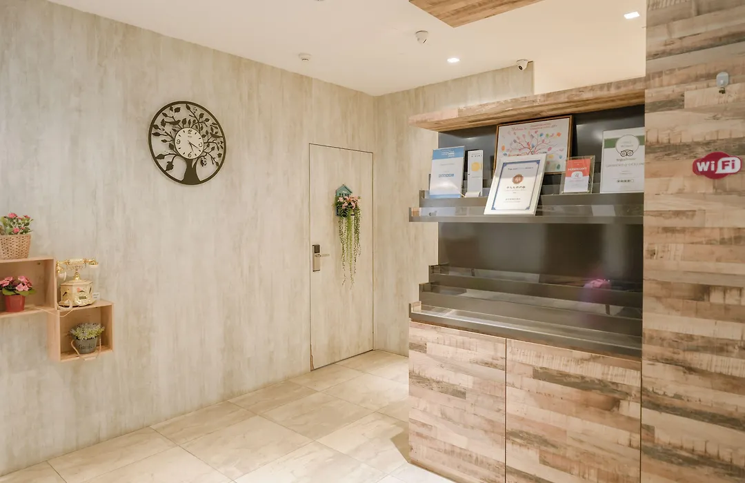 Champion Hotel-1