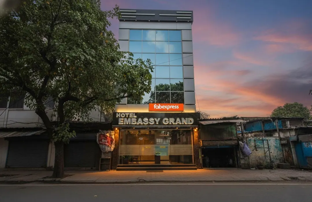 Fabhotel Embassy Grand-1