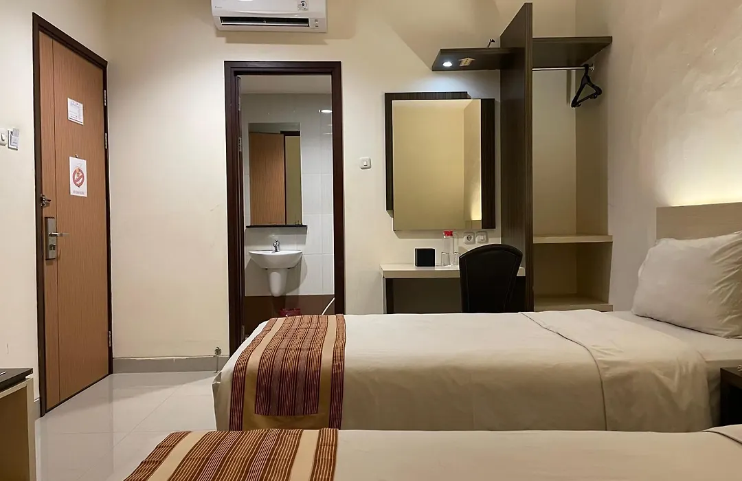 Jolin Hotel Makassar-1