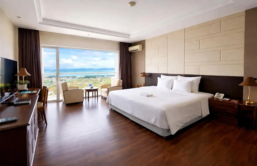 Sai Gon Ha Long Hotel-1