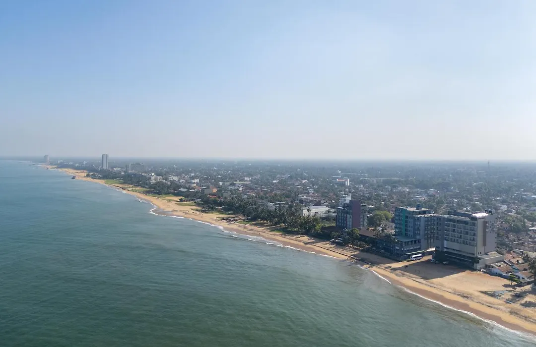 Earl'S Regent Negombo "Golden Shore At Your Door - Find Your Dream Stay"-1