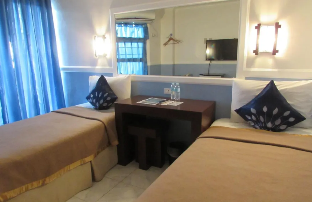 Oyster Plaza Hotel-1