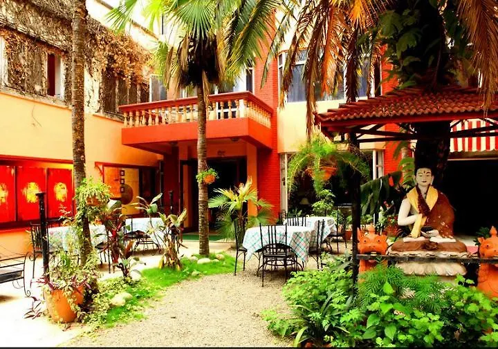 Hotel Lion-1