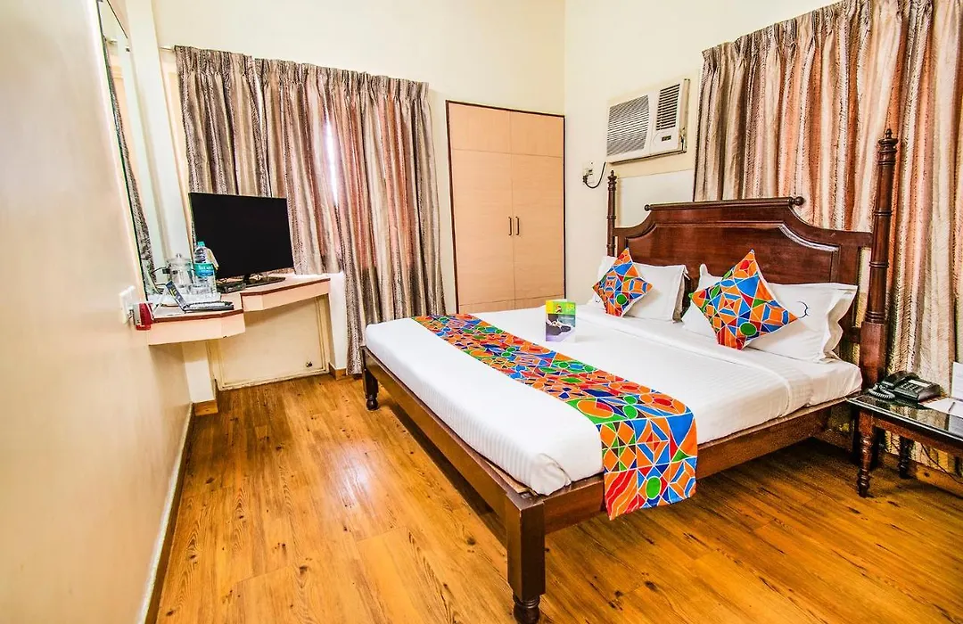 Hotel Crescent Inn-1