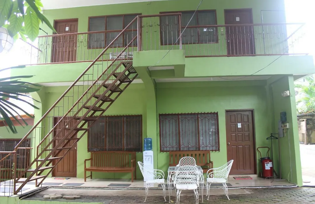 Coron Town Traveller'S Dormitory-1