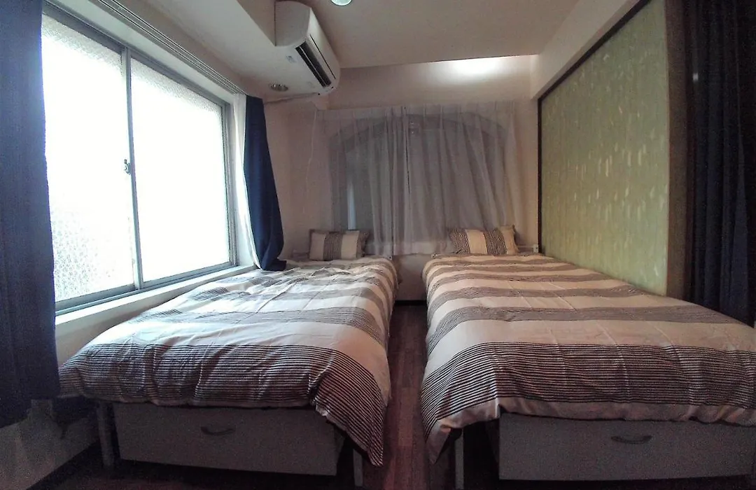 Miki Hall Akabane-1
