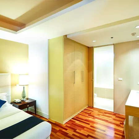 The Duchess Hotel-2