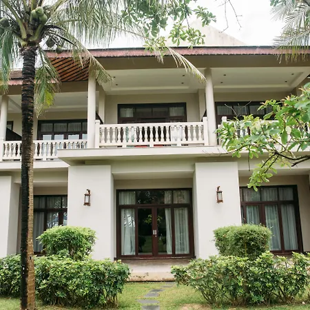 Lapochine Beach Resort-3