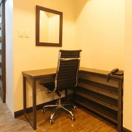 RedDoorz Premium @ West Avenue Quezon City-2