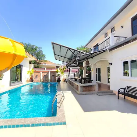 Baan Big Family Pool Villa-2