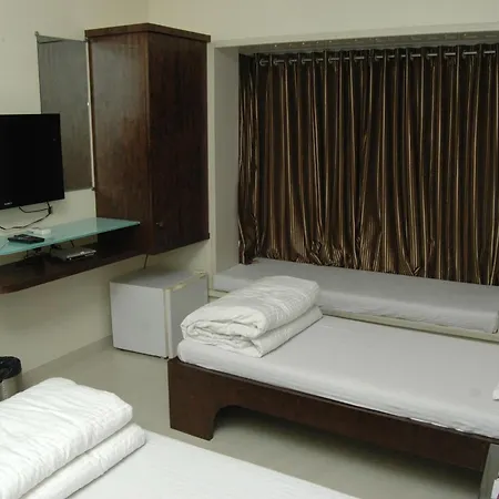 Hotel Causeway, Colaba-3