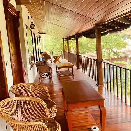 Marari Xavier'S Inn-2