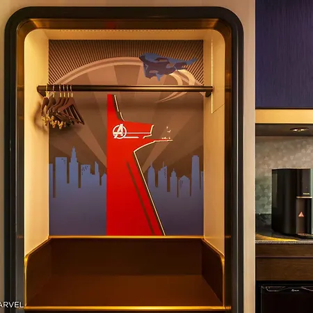 Disney'S Hollywood Hotel-2